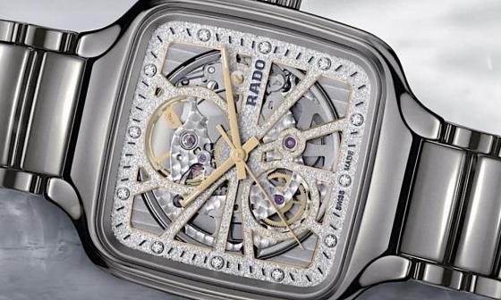 雷达表 True Square 玩转材质美学