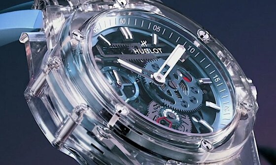 突破蓝宝石工艺边界，宇舶 Big Bang Meca-10 天空蓝镂空表限量亮相