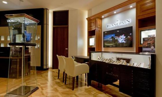 宝珀 Blancpain 于阪急百货梅田总店开设全新店中店