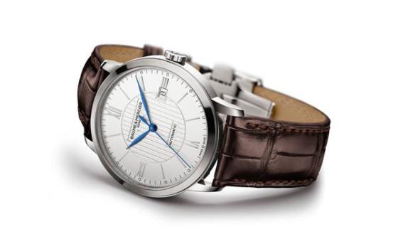 圣诞缤纷时刻，名士 Baume & Mercier 相伴腕间