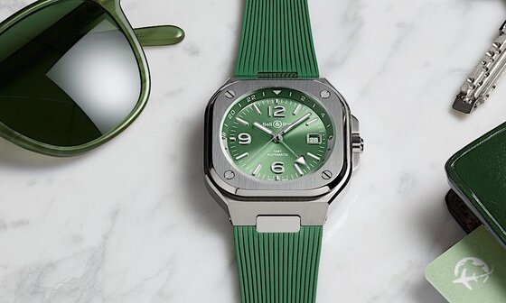 鼠尾草绿登场：Bell & Ross BR‑05 GMT Green Steel，航空基因邂逅都会旅行