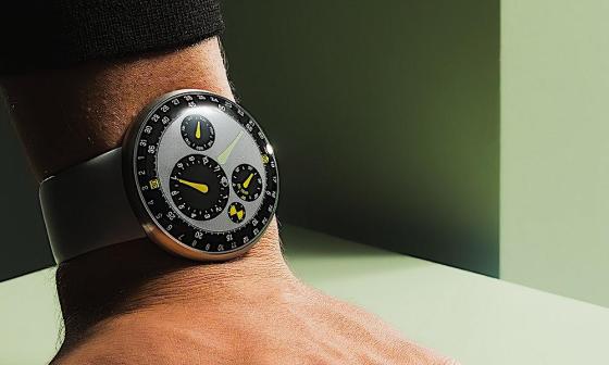 时间色彩几何的三重奏：RESSENCE 艺术家联名腕表