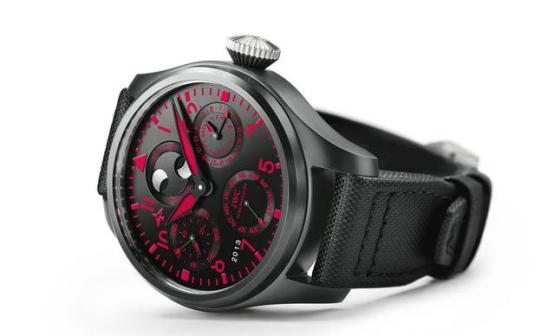万国表 IWC 推出三款全新飞行员系列特别版腕表