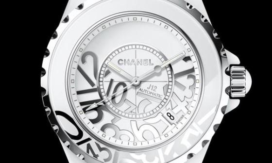 Chanel 香奈儿J12 Graffiti，解构数字化时标