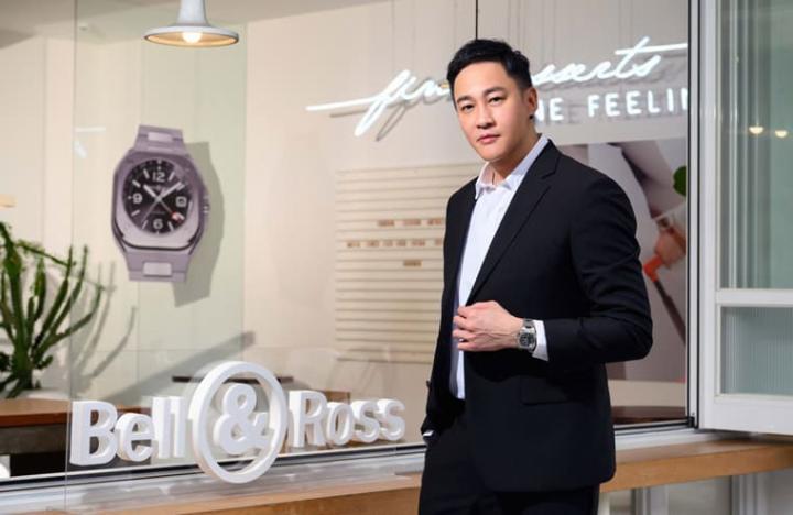 柏莱士发表BR 05系列首款两地时间手表，并邀请知名艺人何润东现身演绎手表