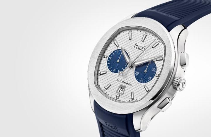 2021年伯爵将Polo计时码表改成白色面盘配蓝色计时盘的类熊猫面风格，让手表看起来耳目一新同时也有更讨喜的颜值