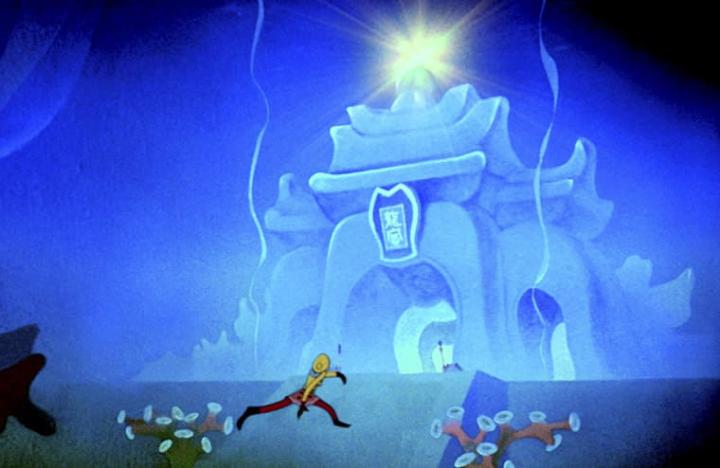 表款面盘灵感来自动画中孙悟空前往东海龙宫索取兵器的桥段，珐瑯工艺师将龙宫建筑清楚勾勒在面盘上。