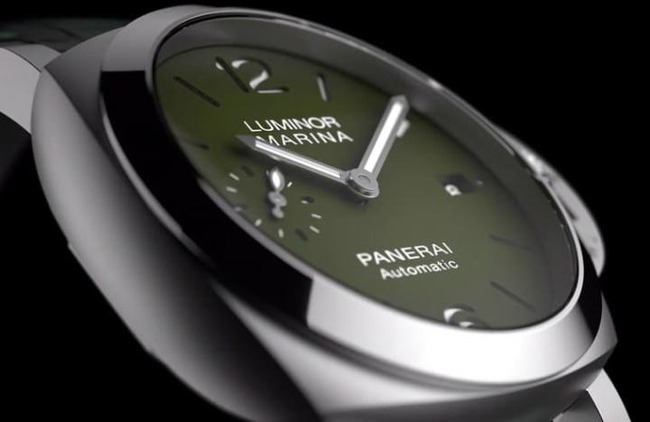 沛纳海2022年的线上独卖款式Luminor Quaranta Verde Militare（PAM01304）。