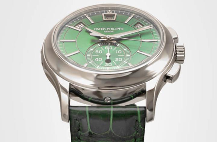 这款绿面5905P其实是百达翡丽为了庆祝爱尔兰知名珠宝钟表名店Weir