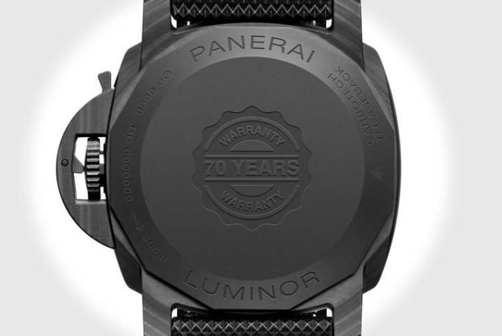 呼应夜光物料面世70周年，沛纳海承诺Luminor Marina CarbotechTM碳纤维手表(PAN01118)延长保养期限至70年