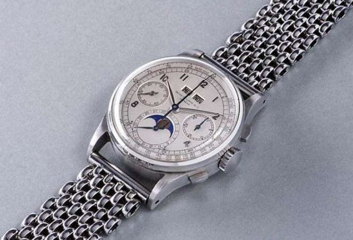 百达翡丽曾在2016年凭着1518这款不锈钢手上链万年历计时码表缔造当时最贵手表的成交纪录