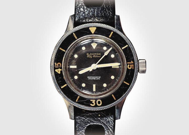 1953年问世的五十㖊腕表，其中如单向旋转表圈、夜光时标以及黑色面盘等特色，都一路延续至现代潜水表身上，奠定潜水表的标准规格