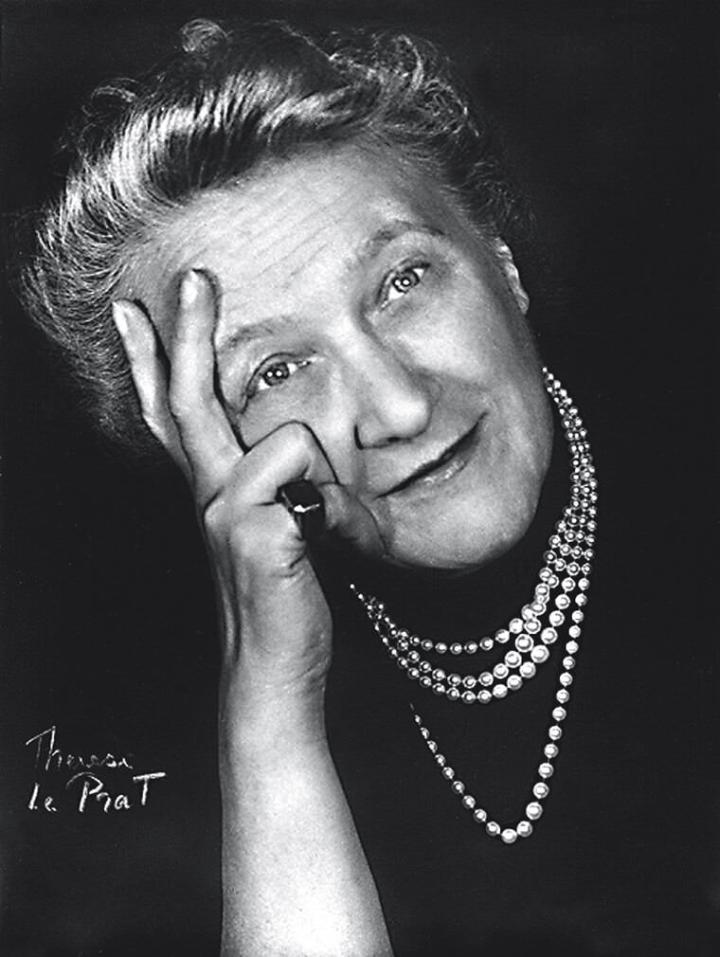 宝珀在1932年首开表坛先例，由身为女性的Betty Fiechter出任品牌总裁一职
